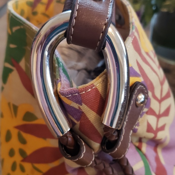 Relic Handbag - Picture 4 of 4